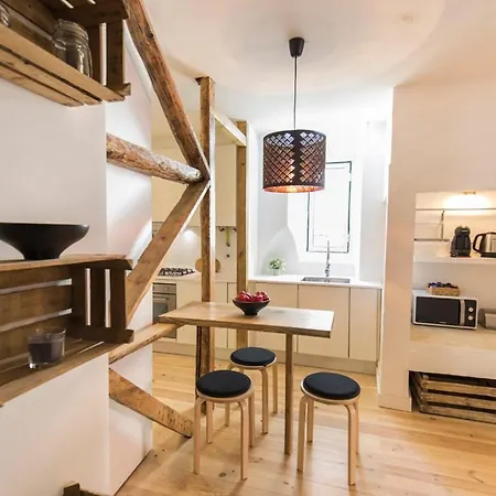 Historical Santos Ii * Lisboa